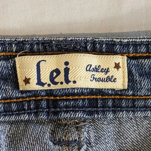 LEI Life Energy Intelligence Ashley Trouble Jeans Size 2! EUC! - Picture 14 of 15